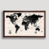 Carte du monde moderne en bois avec punaises - cadre marron